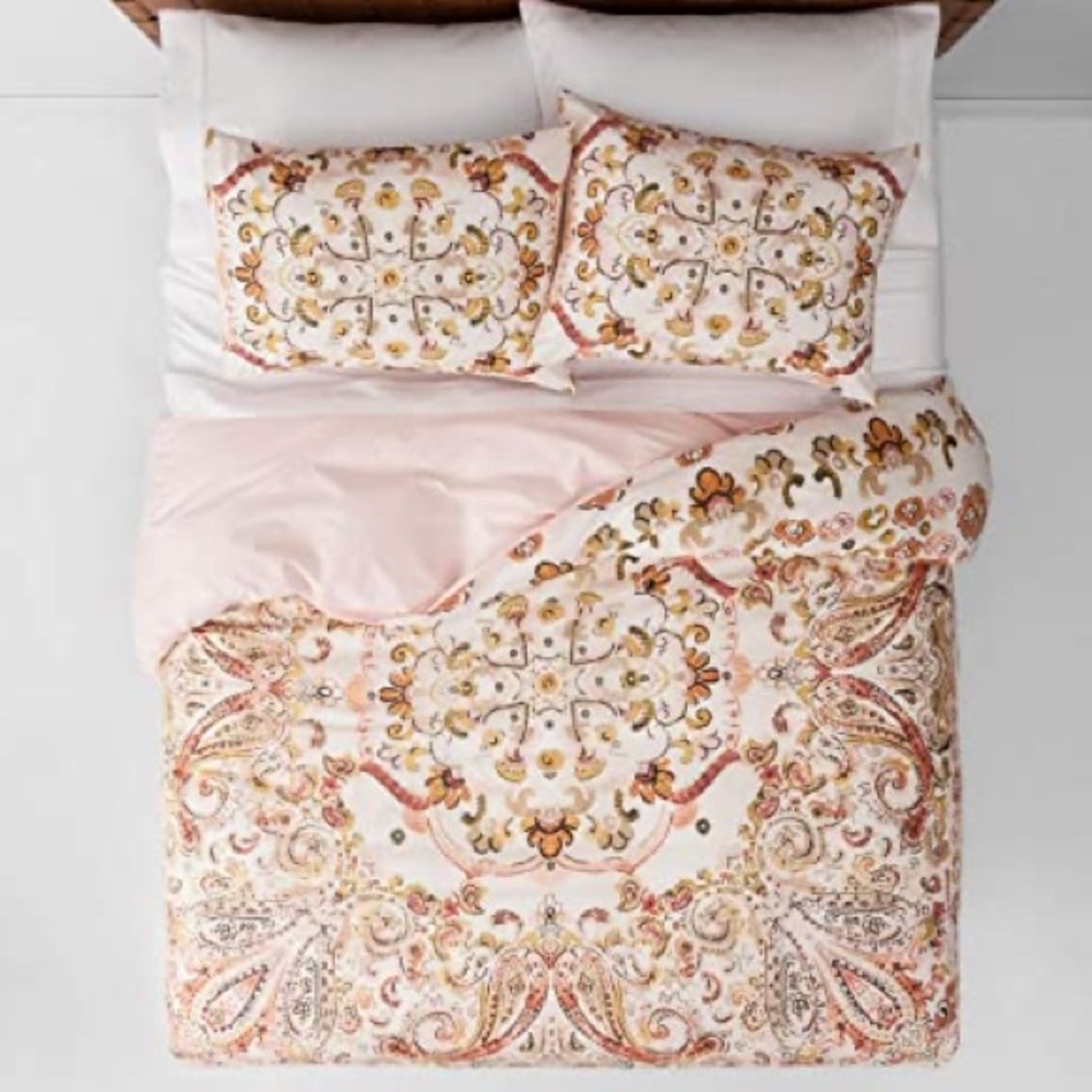 Opal house Desert Rose Comforter set